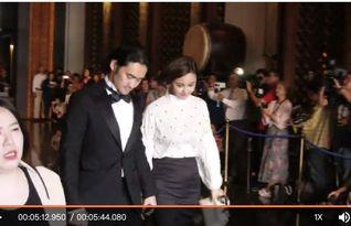 吃瓜群众已到达现场,吃瓜群众热情高涨，齐聚一堂